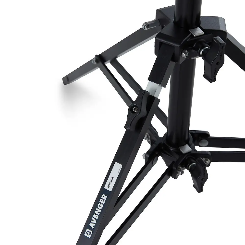 avenger-baby-stand-30-triple-riser-black-aluminium-a0030b-detail-04.webp